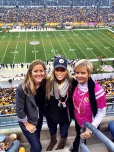 Inside the stadium, it was back to impartial sportswriter wear. So glad Kristi could make it to the game. My two favorite Steelers ladies!